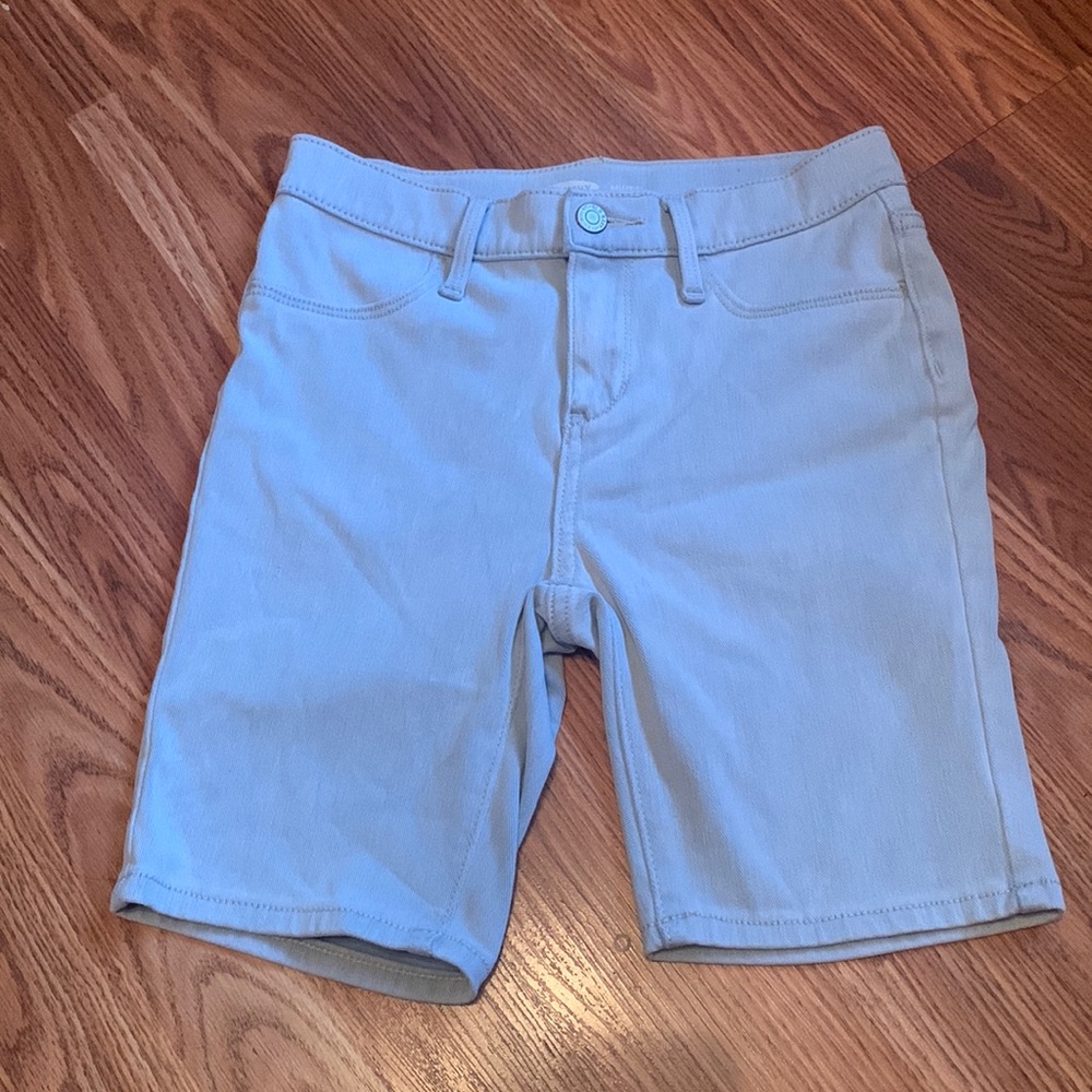 Nwot Girls Old navy mid length light blue stretch denim shorts girls size 14